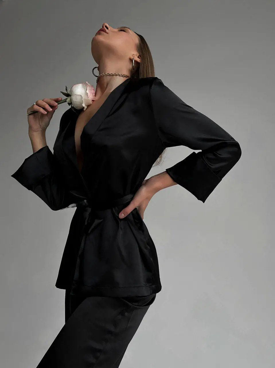 ELEGANCE 2 Piece Luxurious Satin Lounge Set - Black