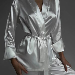 ELEGANCE 2 Piece Luxurious Satin Lounge Set - White